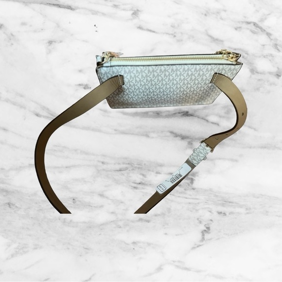 NWT- Michael Kors Logo Fanny Pack Belt Bag - Cream - Picture 4 of 11